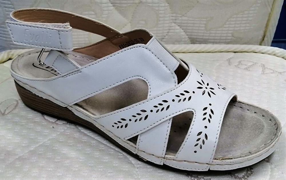 F01-2822-35-40 белый Босоножки женские 40р.