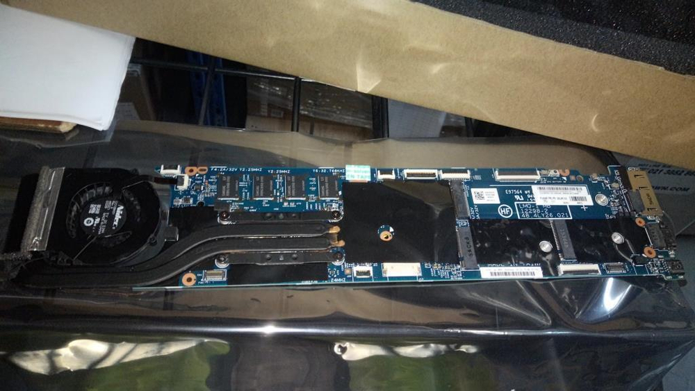 Материнская плата для ноутбука Lenovo X1 Carbon 2nd Gen i5-4200U 4GB N-AMT Y-TPM W8P (00UR143), оригинал