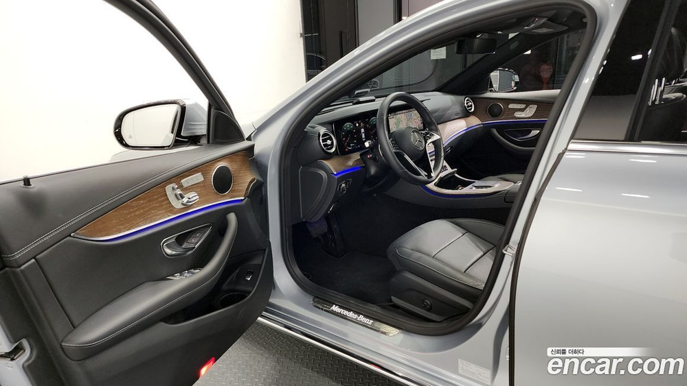 Mercedes-Benz E-Class W213 E250 Exclusive (11.2021)