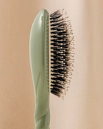 La Bonne Brosse Массажная расческа для волос N 03 Essential Sensitive Scalp Brush - Creamy White