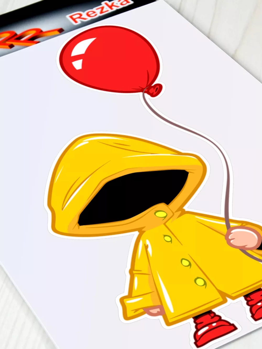 Наклейка - Ребенок с красным шариком