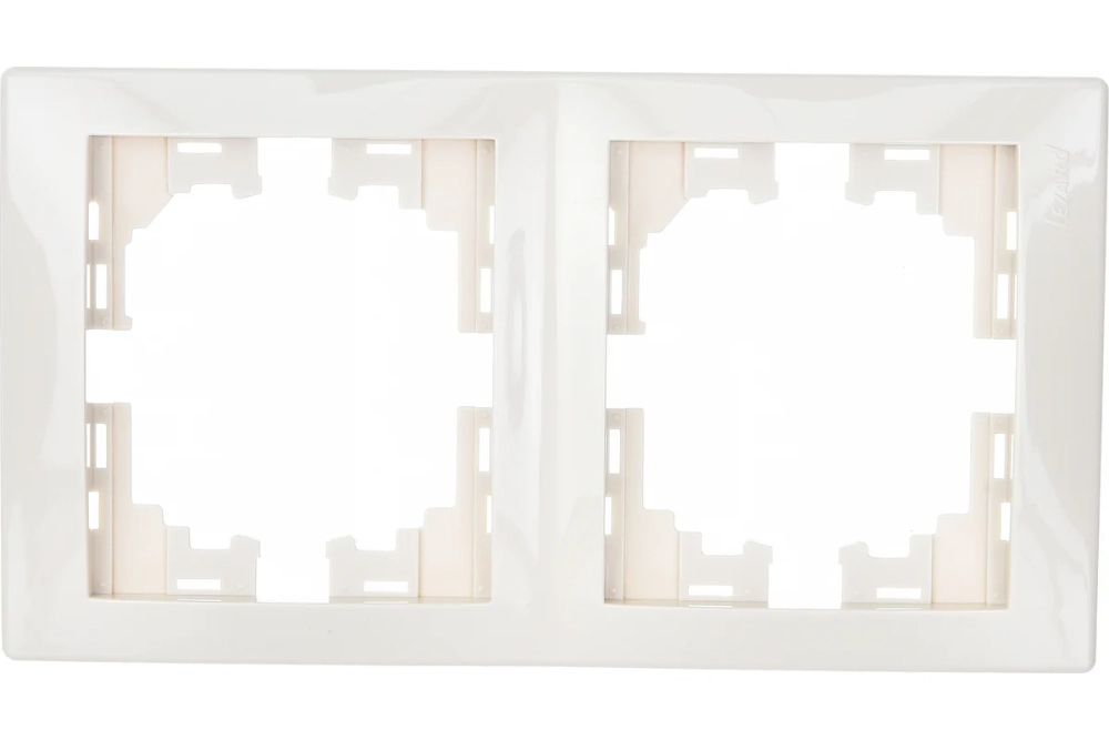 Рамка 2-ая LEZARD Мира вертикальная б/вставок крем