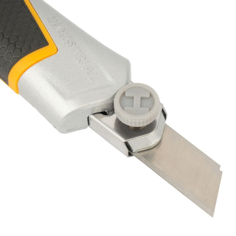 Нож монтажный 18 мм алюминиевый корпус, в комплекте 6 лезвий INGCO INDUSTRIAL