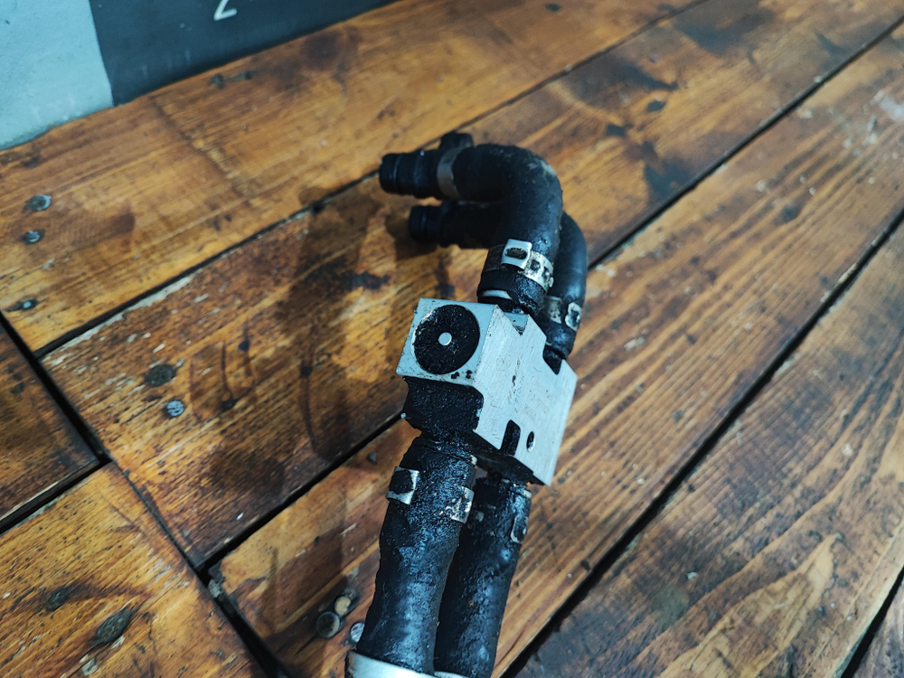 Трубки радиатора АКПП Haval H9 1 14-нв Б/У Оригинал 1503200XKV73A