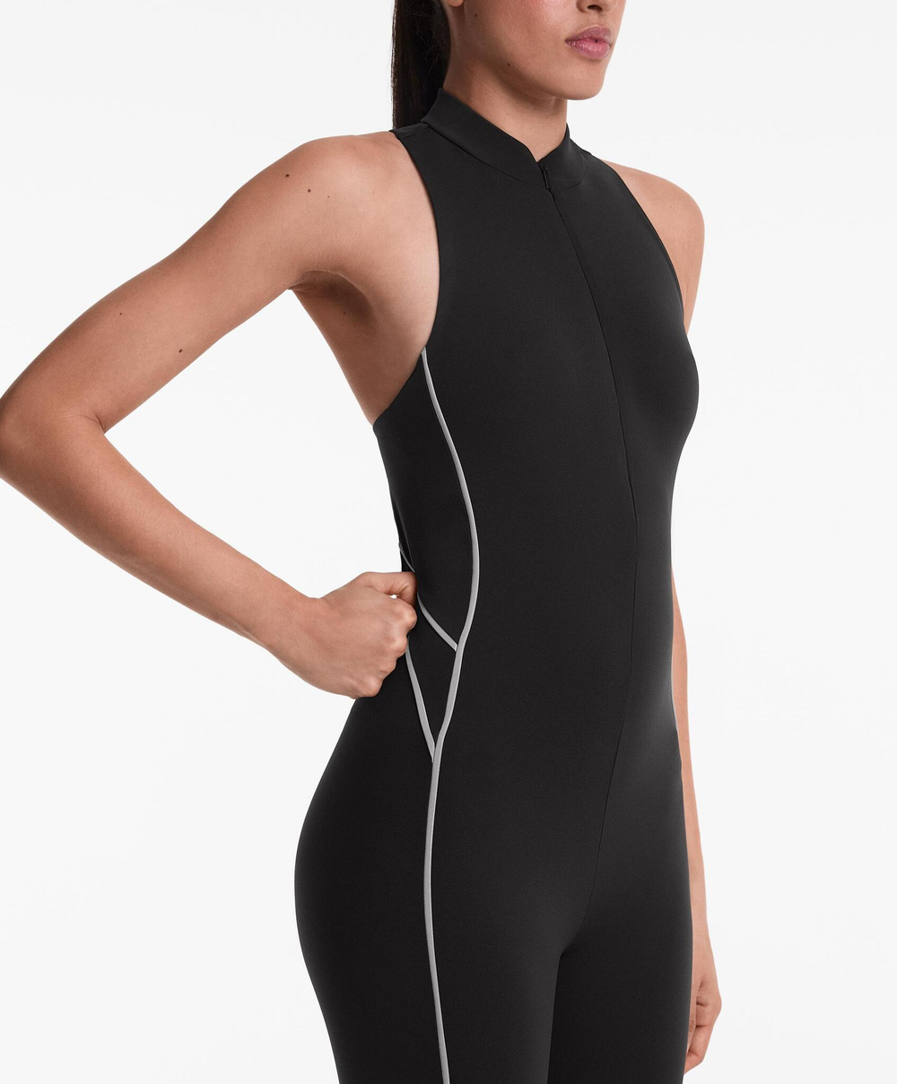 Oysho Длинный комбинезон Compressive, черный