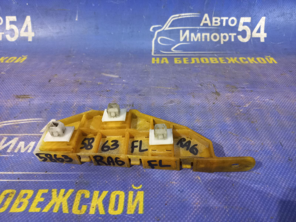 Крепление бампера переднее левое Honda ODYSSEY 1998-2004