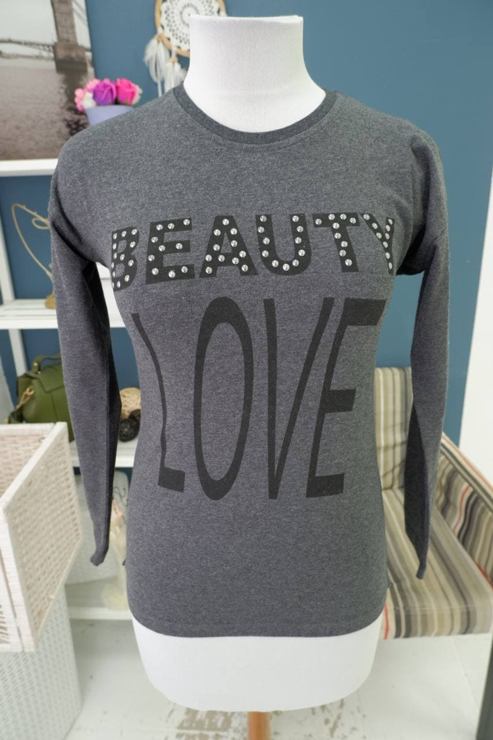 Джемпер с надписью 44 размер