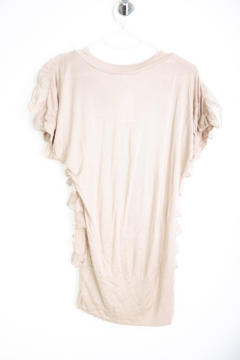 Блузка для романтичного акцента, визуально на 46 размер