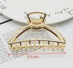 Заколка-краб для волос женская. Металл. Цвет  золото. Усиленная. Подходит для всех типов волос. Надежно держит прическу.