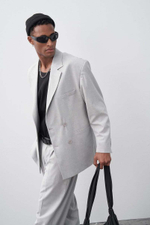 Двубортный оверсайз серого цвета