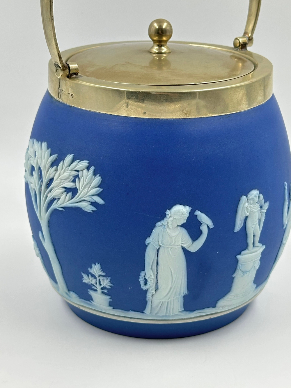 Бисквитница Wedgwood