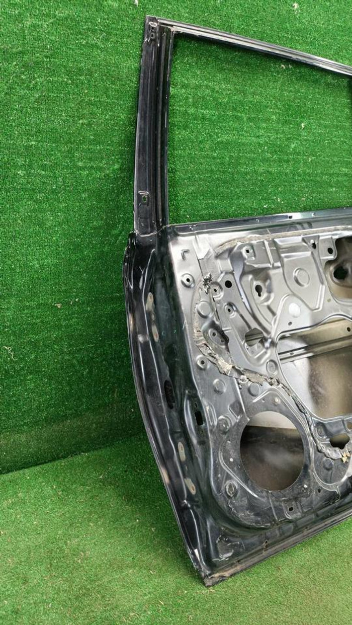 Дверь задняя правая Toyota Auris 2 (2012-2018)