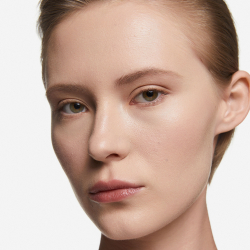 Inglot Skin Focused Care Face Foundation SPF 50 - Тональная основа с защитой SPF 50 оттенок 304 Classic Beige, 30 ml