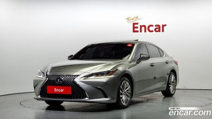 Lexus ES300h 7 Generation Executive (03.2021)