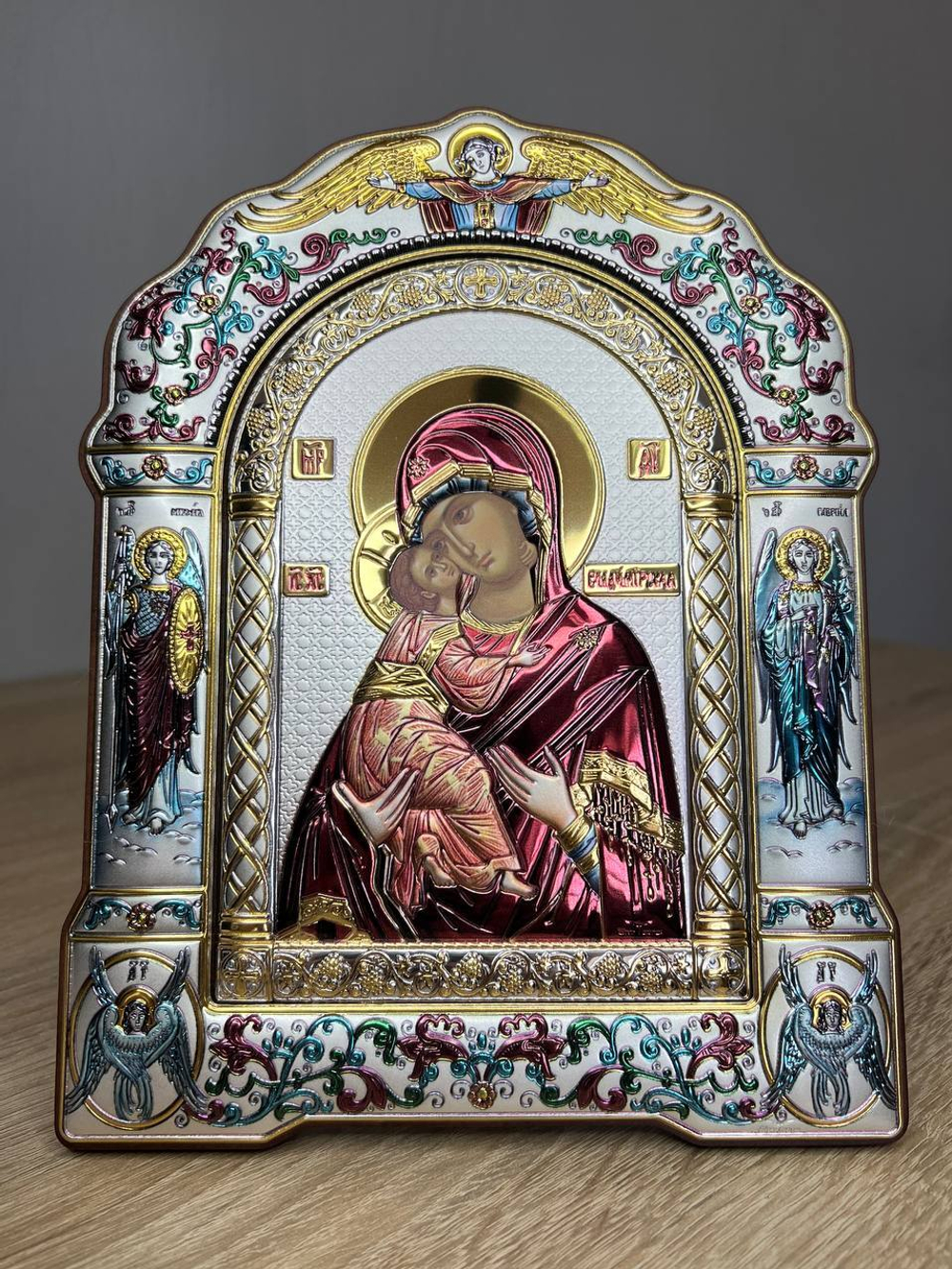 Владимирская БМ, икона арочная с рамкой, красное дерево, эмаль 167х228