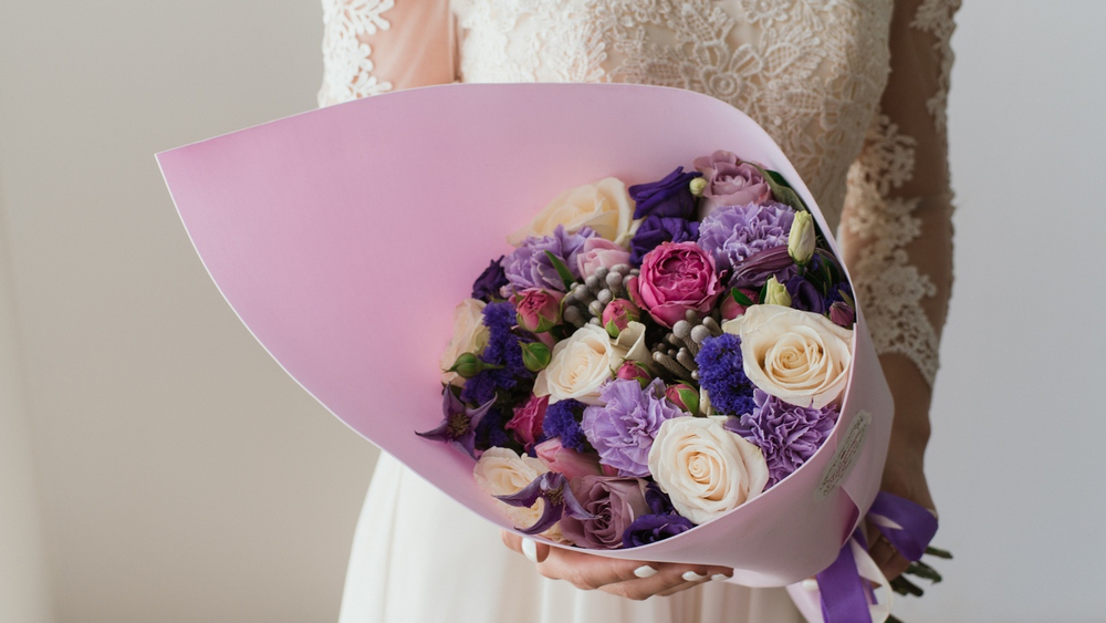 Сборный букет в сиреневых тонах