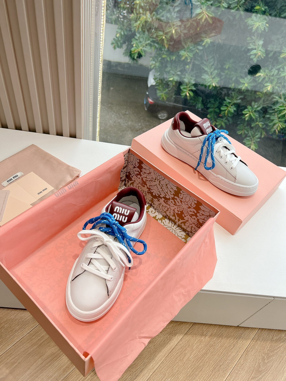 Miu Miu Sneaker