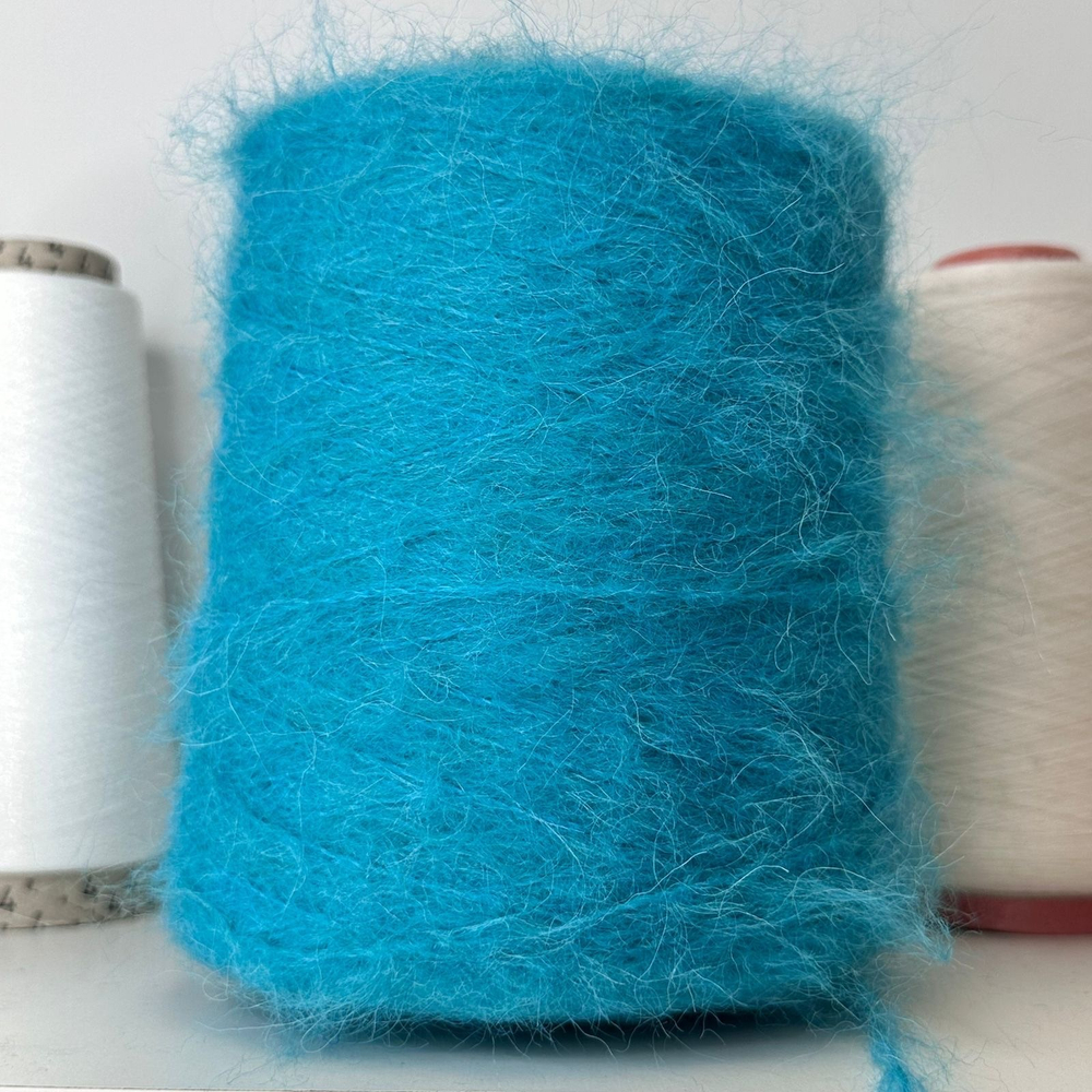 AREQUIPA - Lineapiu'; 100% альпака superfine; 190м/100гр; col. 00133, цвет: лазурный; Есть бобинка: 303 гр