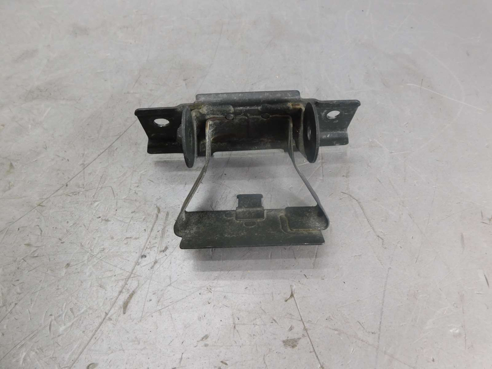 крепление бака Suzuki SV650 S 2000 44550-19F10-000