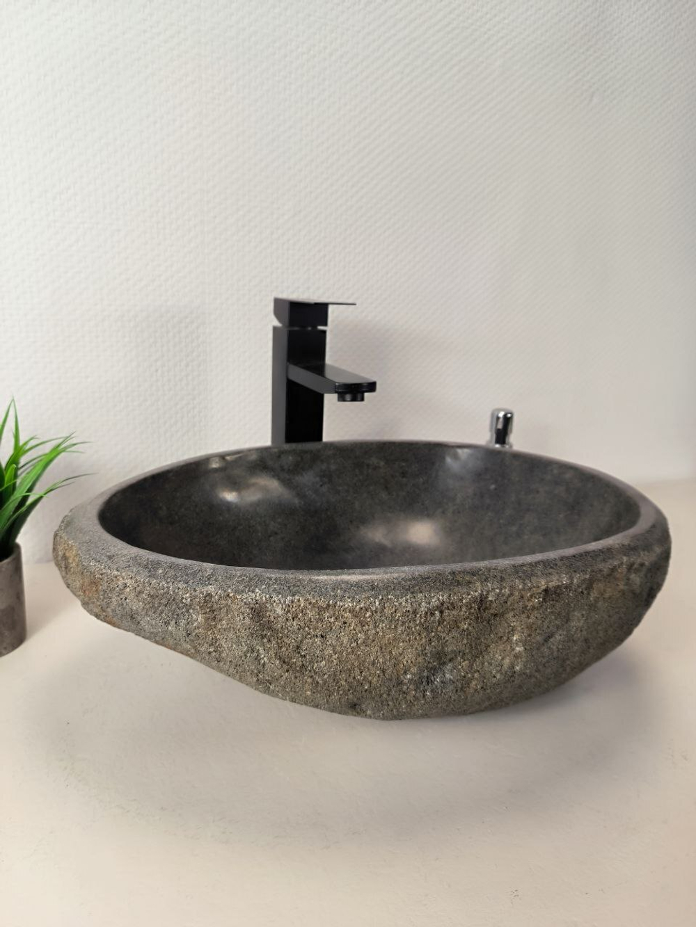 Раковина из речного камня RS-66004 46х35х15 из натурального камня