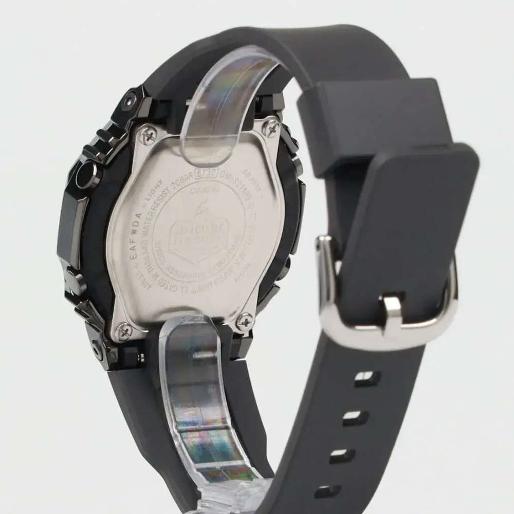 Женские наручные часы Casio G-Shock GM-S2110B-8A