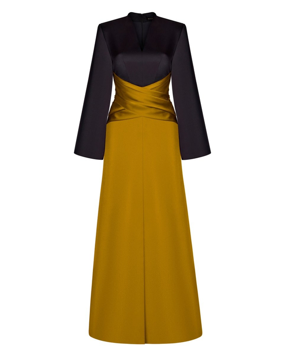 Платье макси сатиновое с разрезом спереди и драпированным поясом