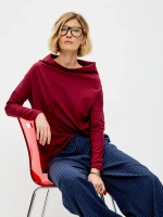 Лонгслив оверсайз с вырезом лодочка