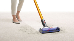 Беспроводной вертикальный пылесос Dyson V8 Absolute (SV10)