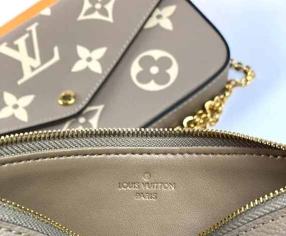 Клатч Louis Vuitton Felicie кремовый/серый