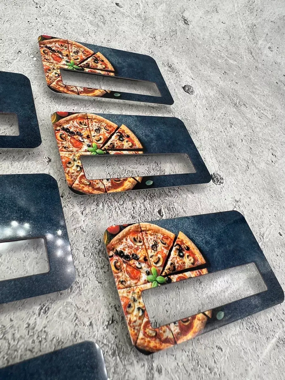 Бейдж на магните  6шт