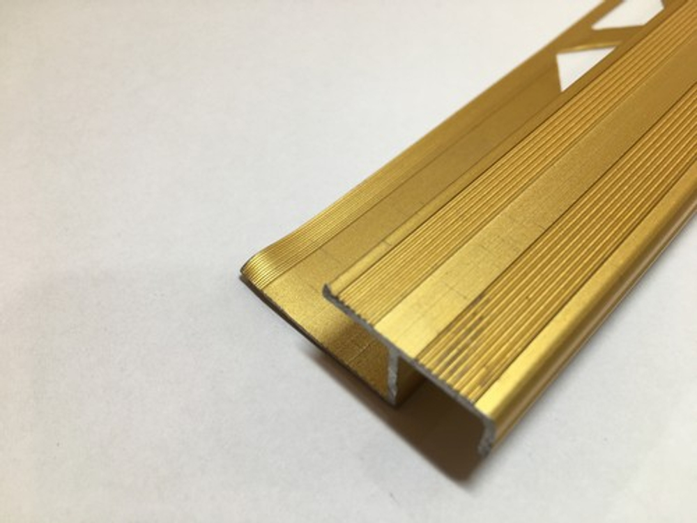 АПZR 10мм "DO-4" 2,7м Золото мат. ZR-об. 20мм на порог анод. алюм.