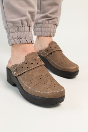 501 | "Natasa" | Коричневые женские медицинские сабо с закрытым носом