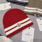 Шапка Moncler