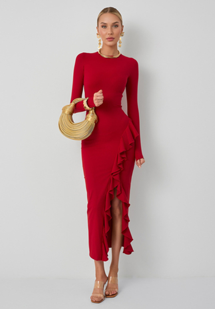 Платье с воланом красное