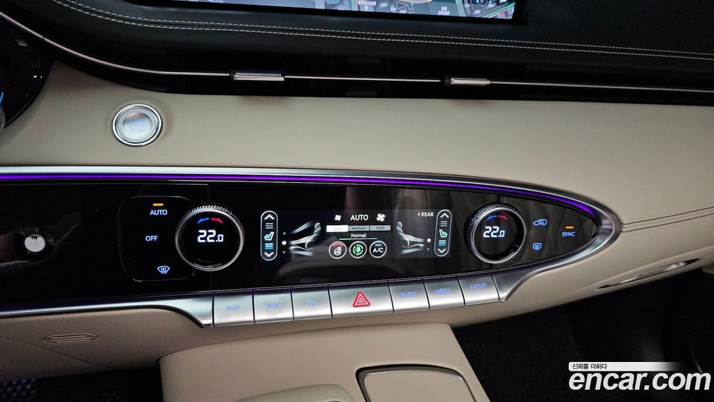 Genesis GV70 2.5T Бензин AWD (04.2024)