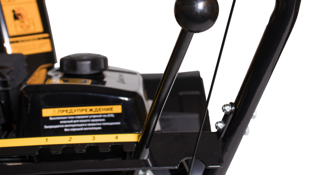 Снегоотбрасыватель CHAMPION ST656