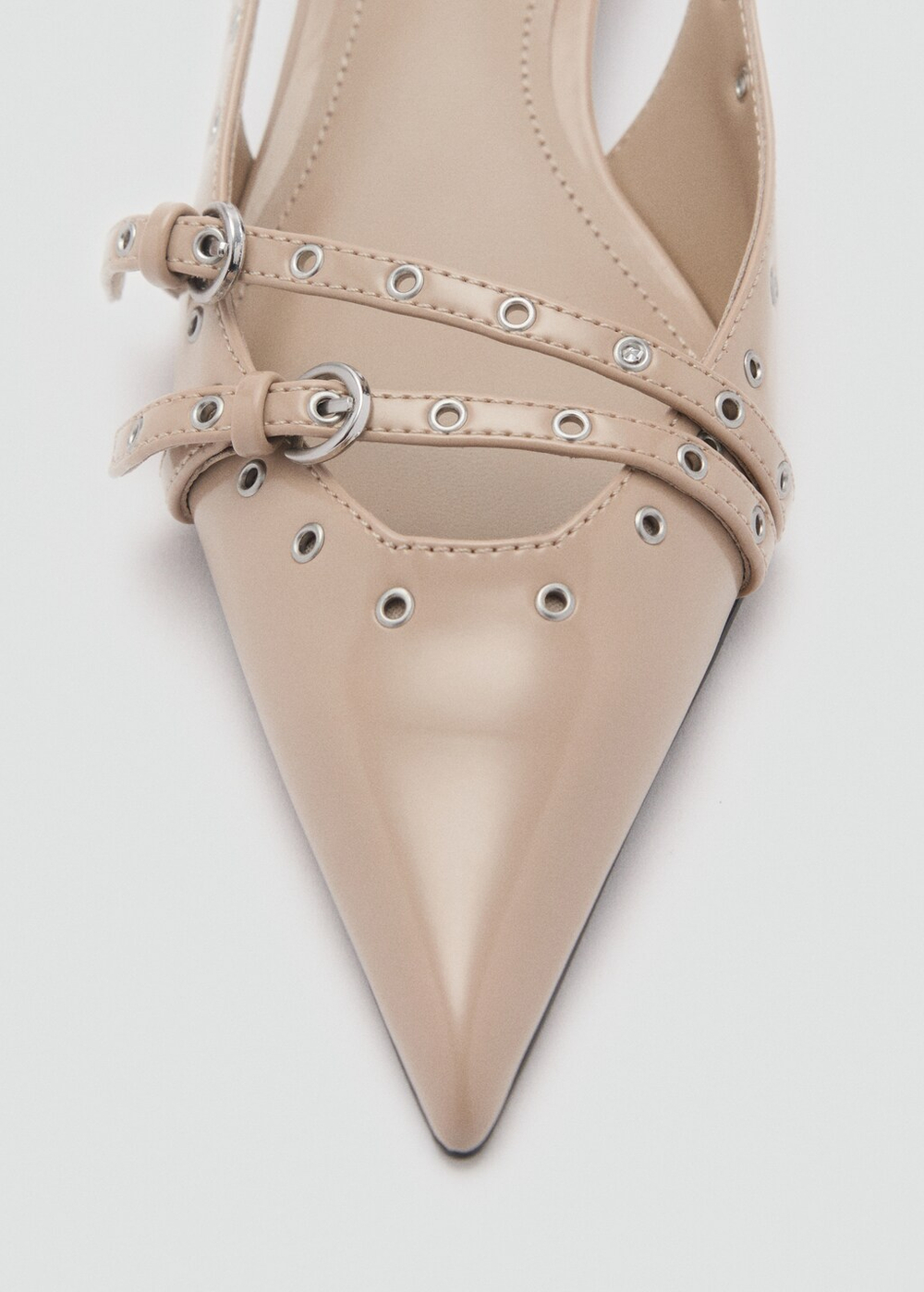 Туфли на каблуке kitten с перфорацией