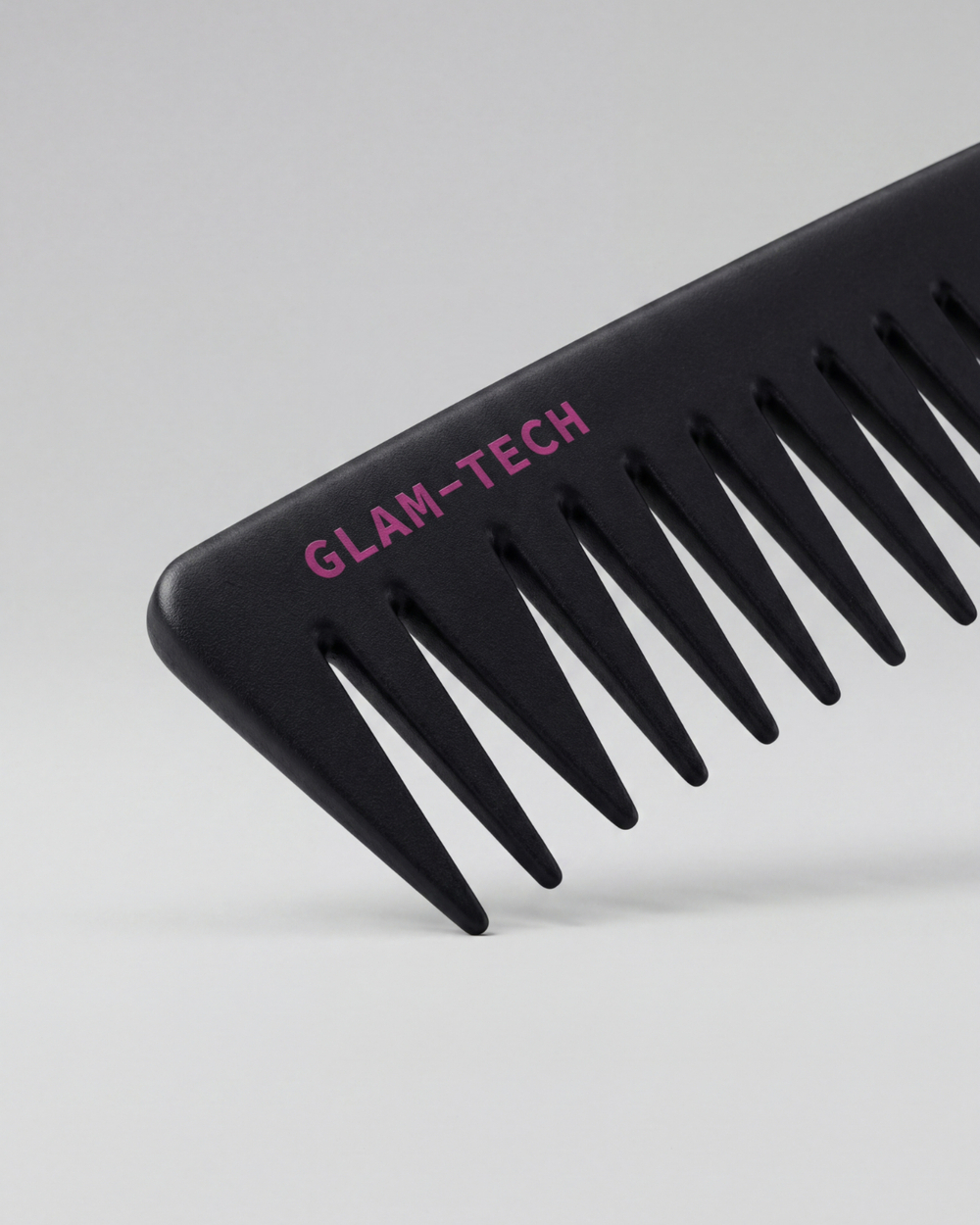 Расческа-гребень для распутывания волос из карбона Glam-Tech detangling comb carbon