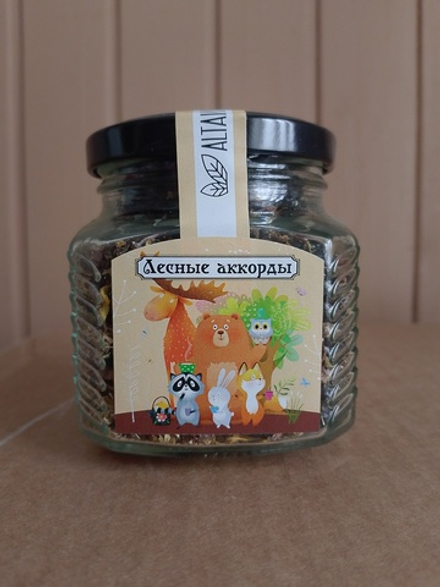 "Лесные аккорды, 90 г. стекл. Банка Шиповник (плод), облепиха (ягода), смородина черная (ягода сушеная), малина (ягода сушеная), черемуха (плод сушеный), клюква (ягода сушеная), калина (плод), ромашка аптечная (цвет), кипрей (цвет), календула (цвет)"
