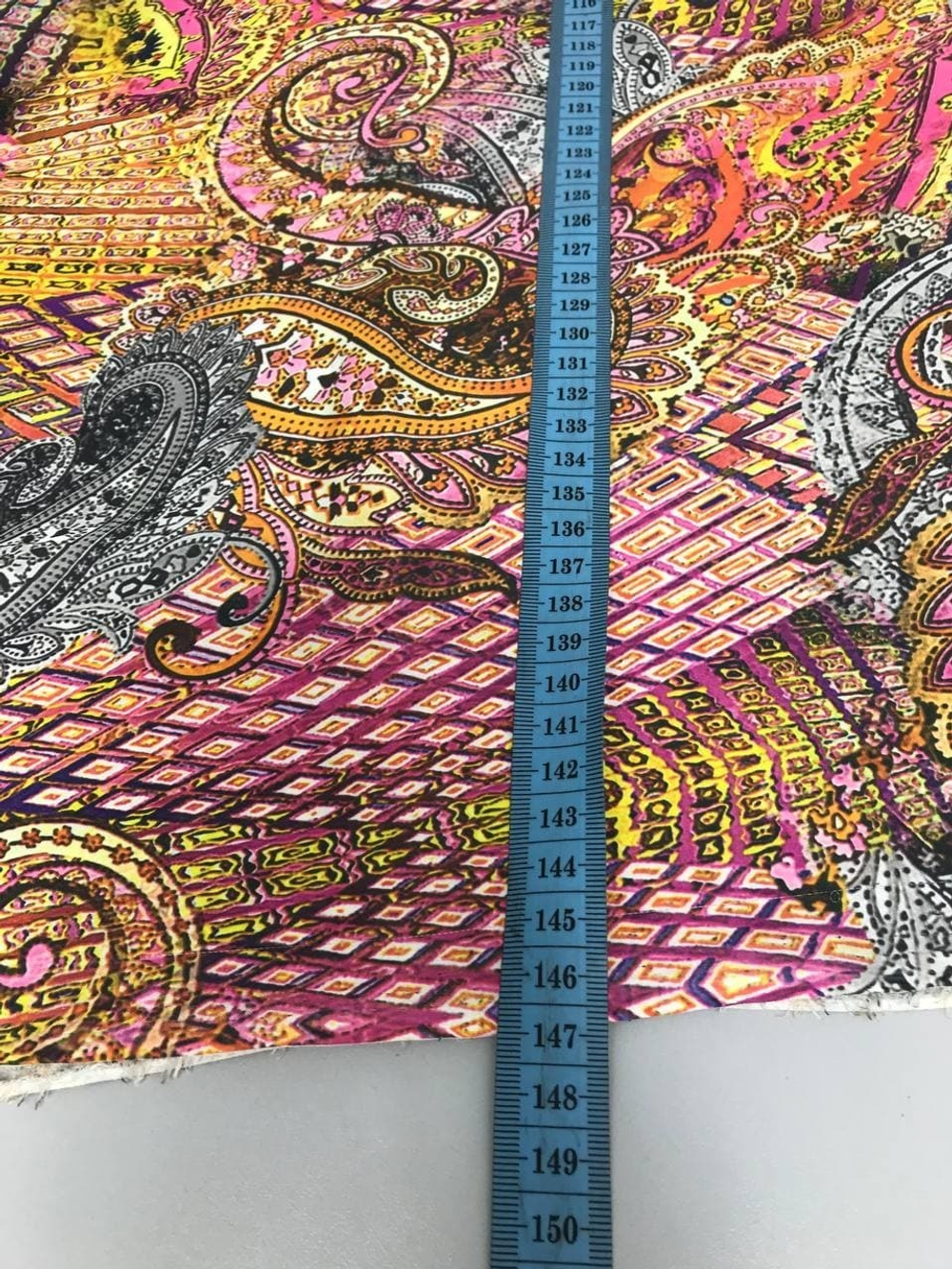 Шарф красивой расцветки