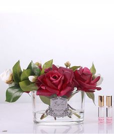 Букет красных роз в прозрачной овальной вазе, Cote Noire
