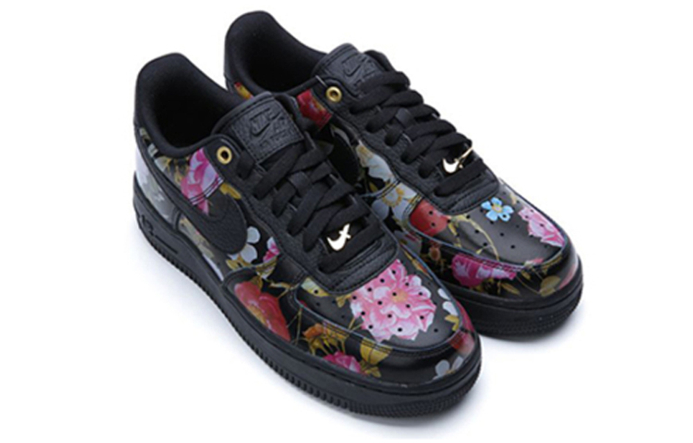Nike Air Force 1 Wmns Floral 2019 Hyper Sneakers