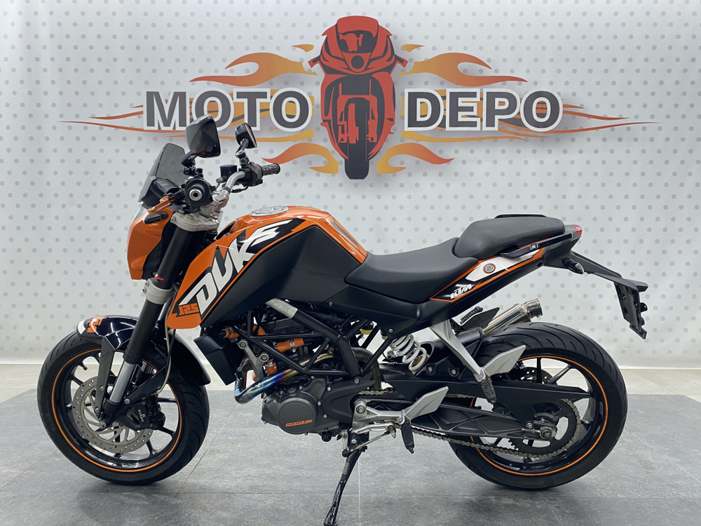 KTM 125 Duke , 2012