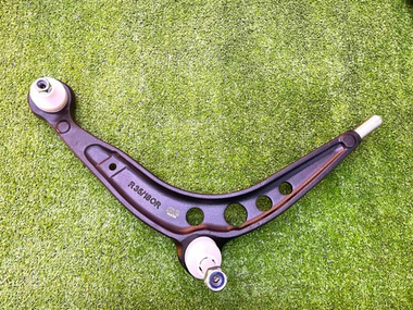 BMW E30 Рычаг правый FORMPART, MOOG