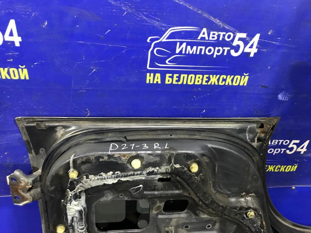 Дверь задняя левая NISSAN TERRANO 1991