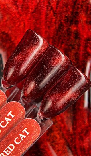 Гель-лак с эффектом кошачий глаз ENIGMA Red Cat 6 мл.