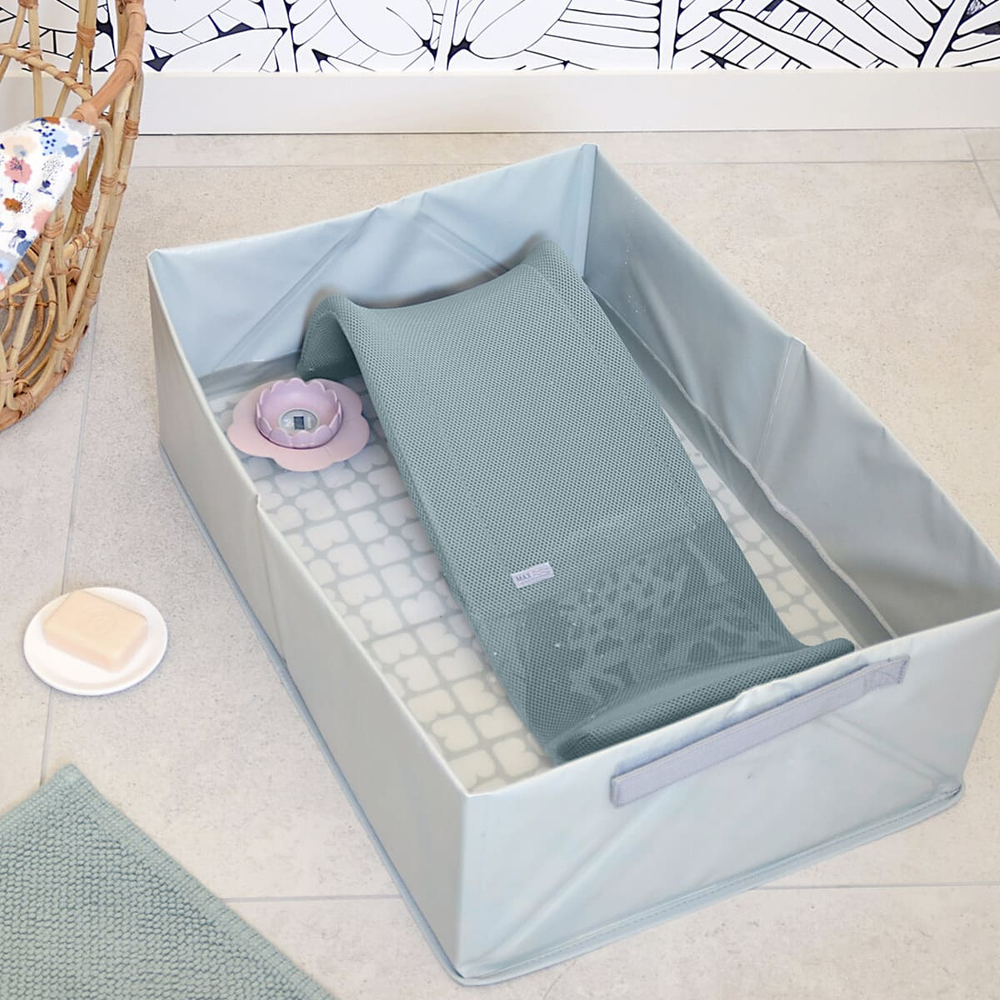 Шезлонг-горка для купания новорожденных BEABA