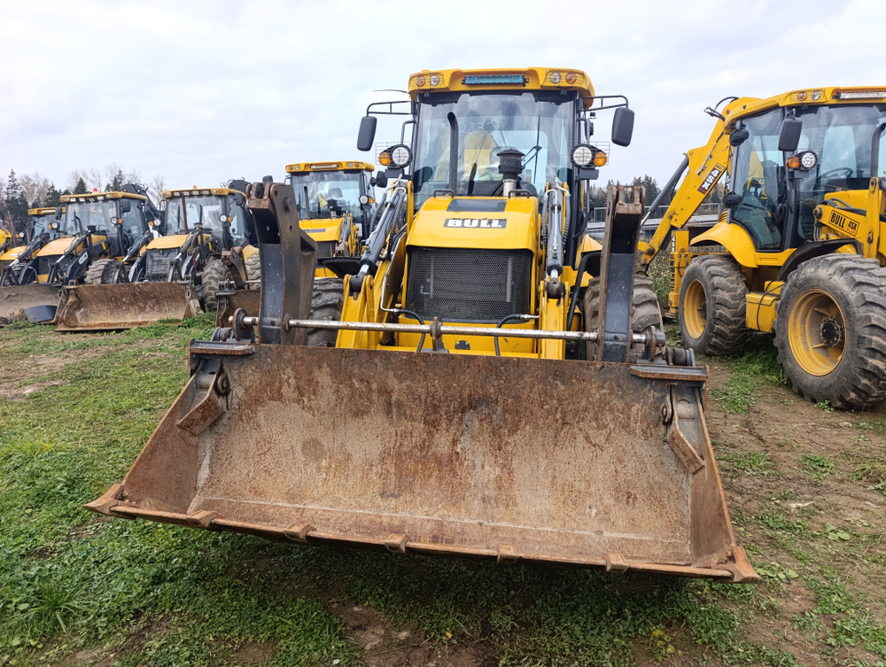 Bull 4SX Экскаватор-погрузчик 4SX-PLUS (Дизельный, 4,6 л, 122 л.с., АТ)