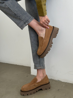 Лоферы из натуральной замши