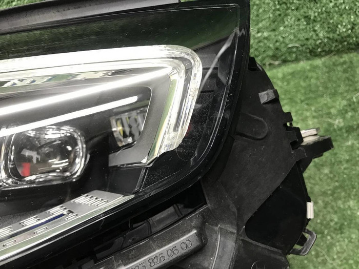 Фара правая Mercedes S W223 (20-нв) Digital Light